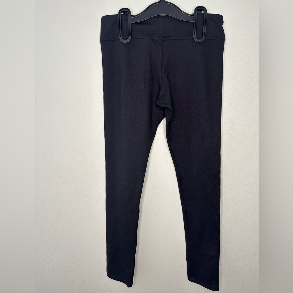 Revolution Performance Black Leggings - Picture 5 of 6